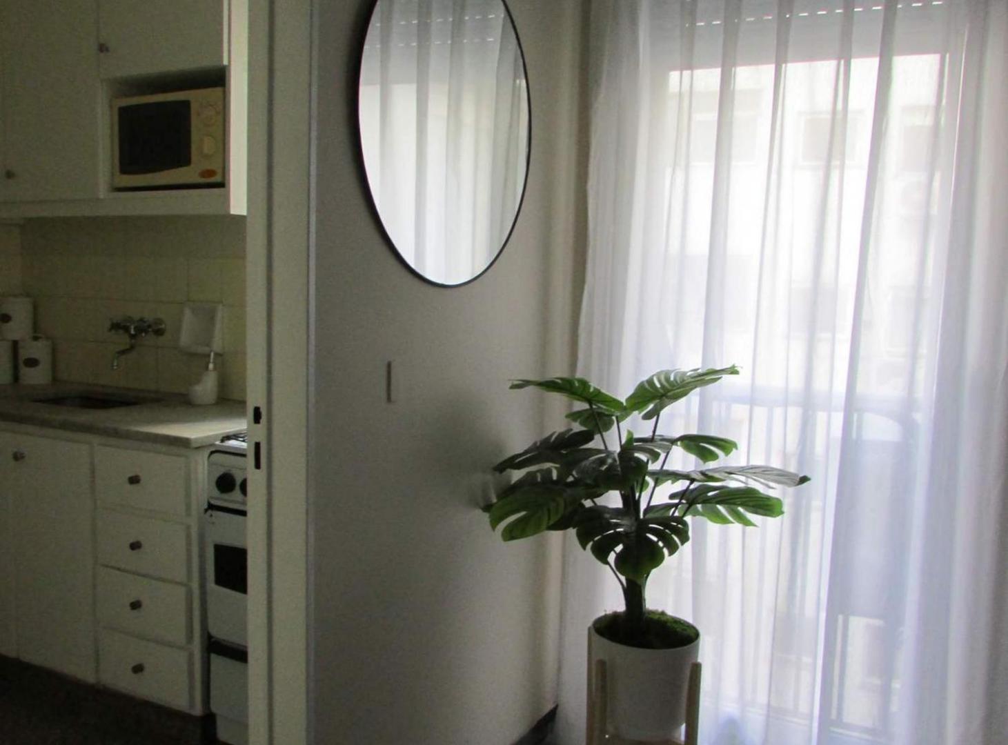 Foto de VENTA 2 AMBIENTES AMOBLADO, imagen 2