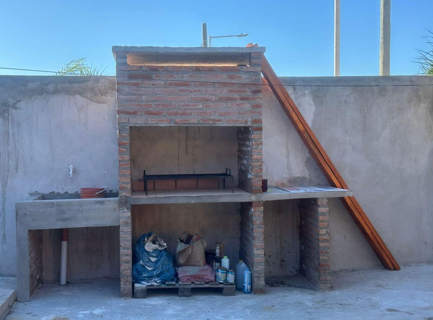 Foto de VENTA CASA 7 AMB CON PILETA EN EZEIZA, imagen 1