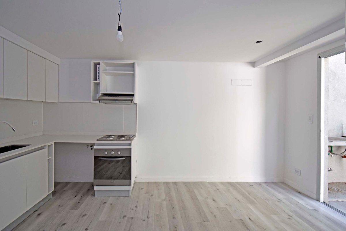 Foto de Duplex con jardin propio y cochera, imagen 5