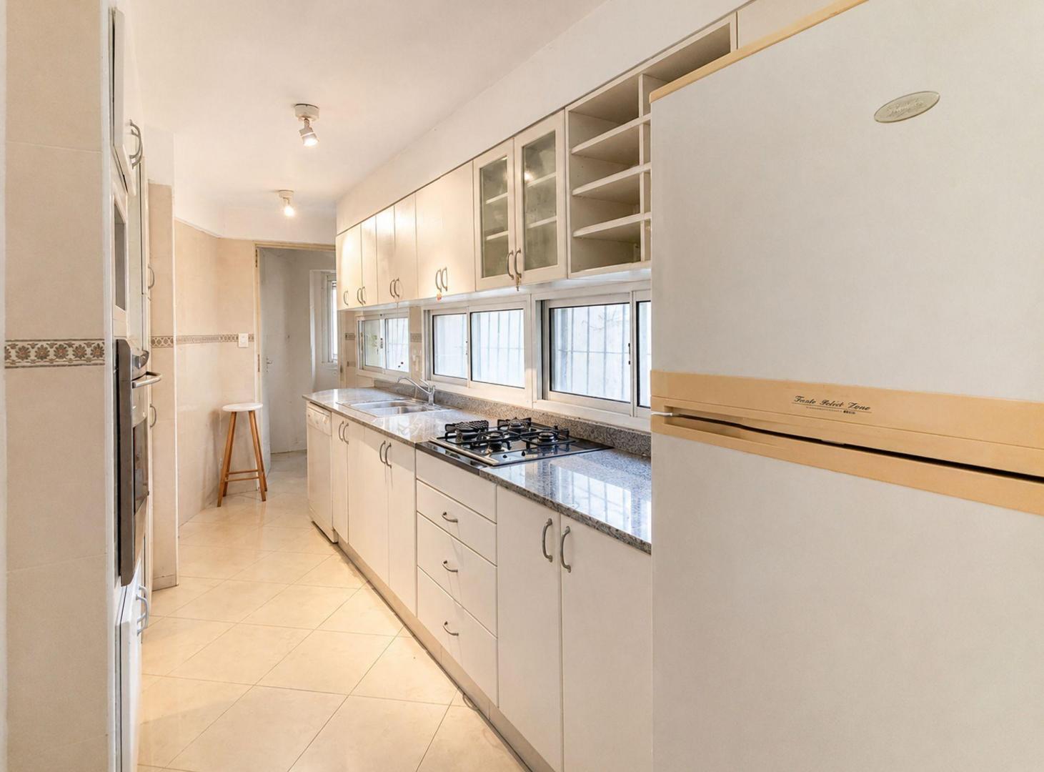Foto de VENTA 3 AMB. DEPENDENCIA BALCÓN COCHERA - BELGRANO, imagen 1