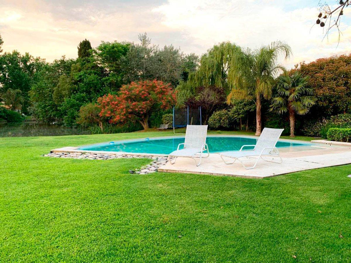 Foto de CASA 8 AMBIENTES PILETA . COUNTRY ABRIL EL LAGO, imagen 5