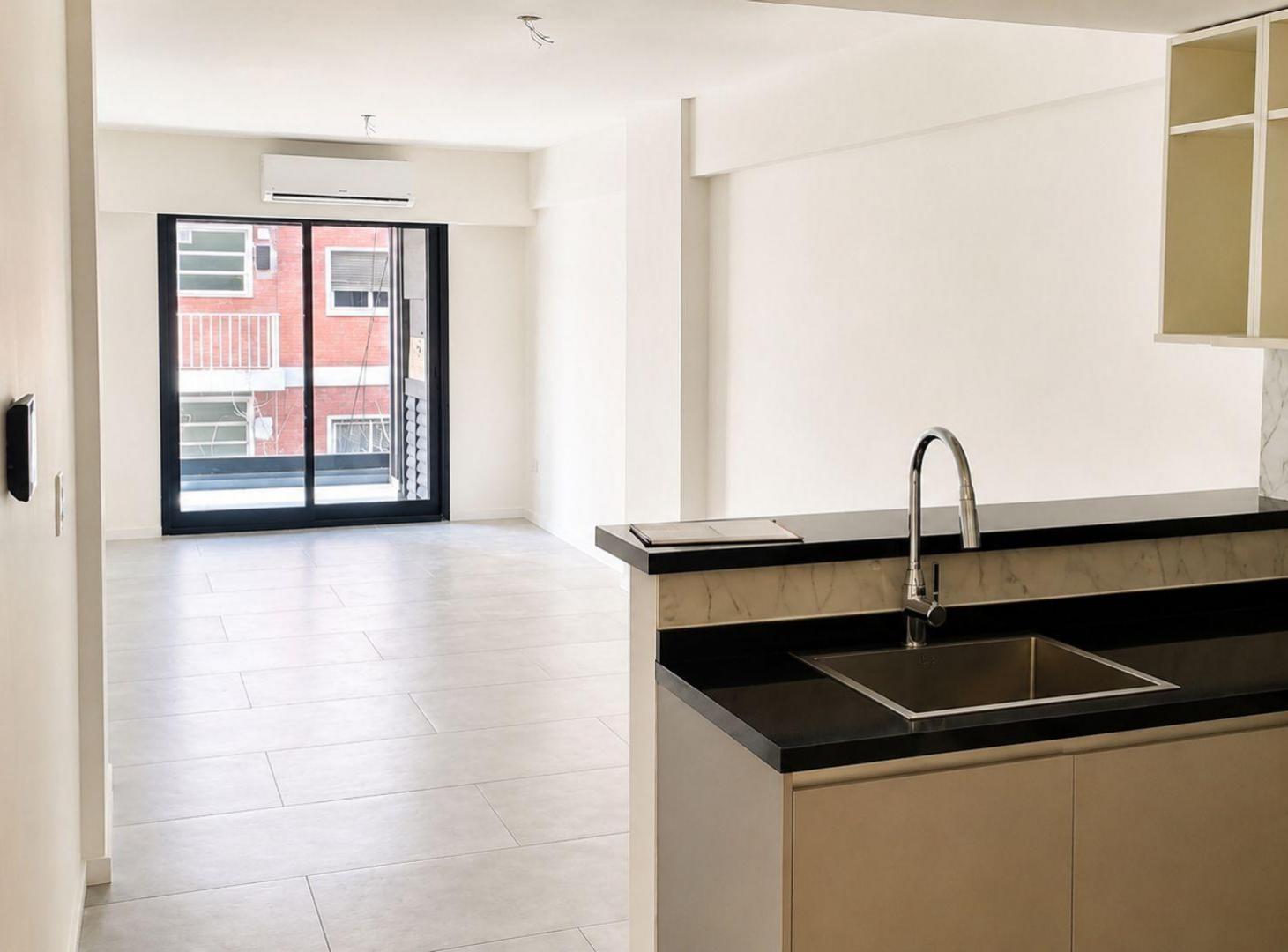 Foto de A ESTRENAR AMPLIO Y LUM 46 m2 BALCÓN C/ PARRILLA, imagen 1