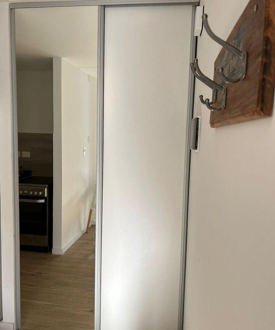 Foto de Alquiler Monoambiente muy luminoso piso 12, imagen 5