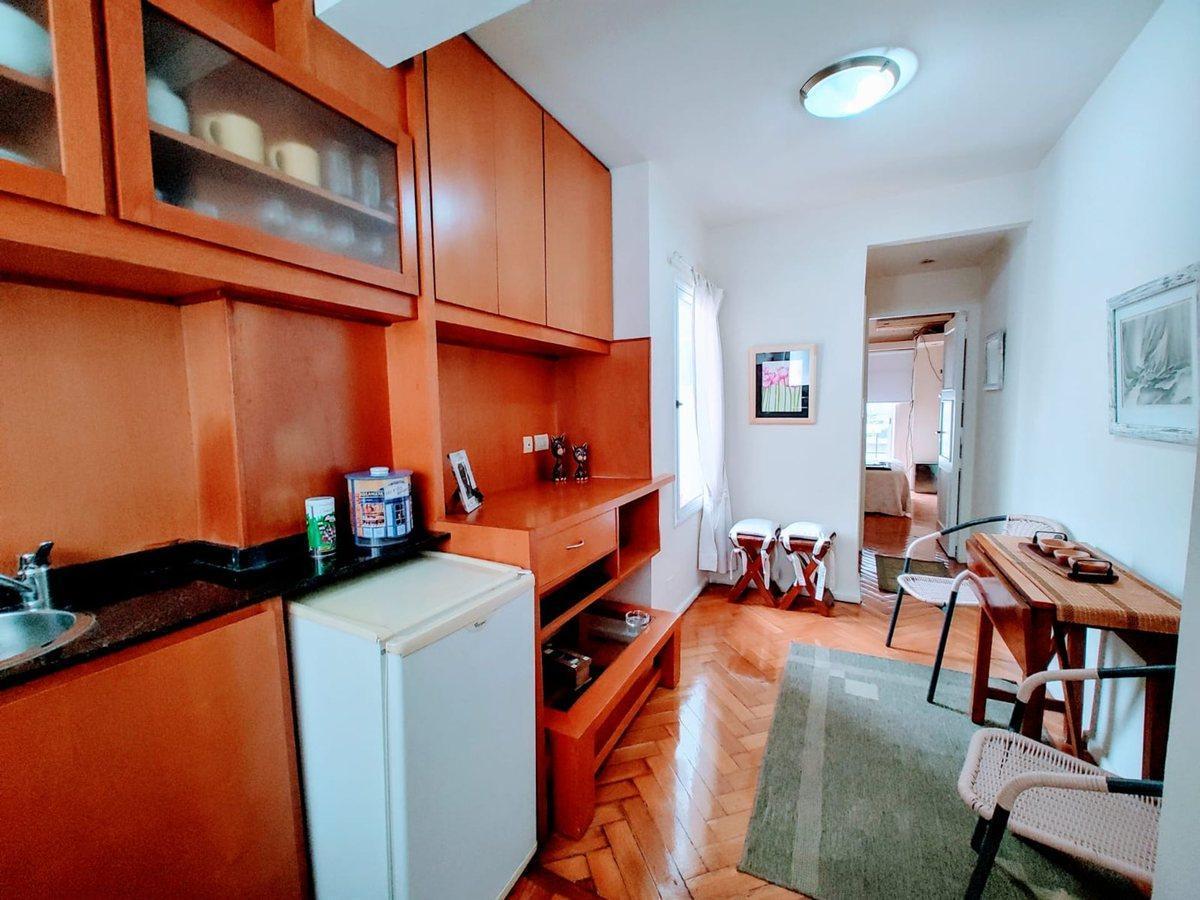 Foto de Alquiler 2 ambientes con balcon Recoleta, imagen 1