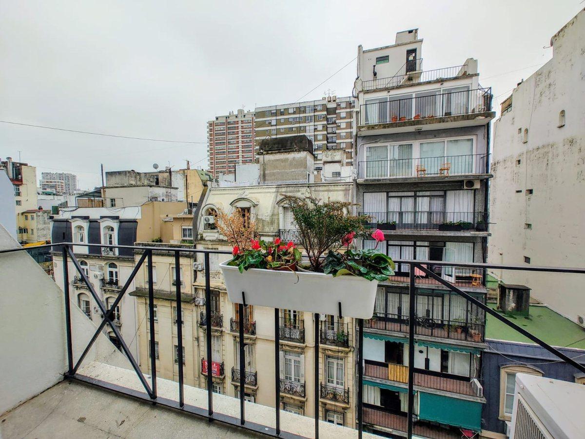 Foto de Alquiler 2 ambientes con balcon Recoleta, imagen 2