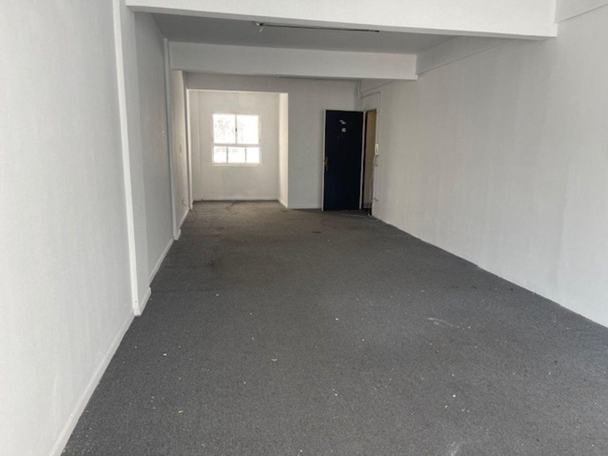 Foto de Venta Oficina Oportunidad Tte. peron 1600, imagen 3