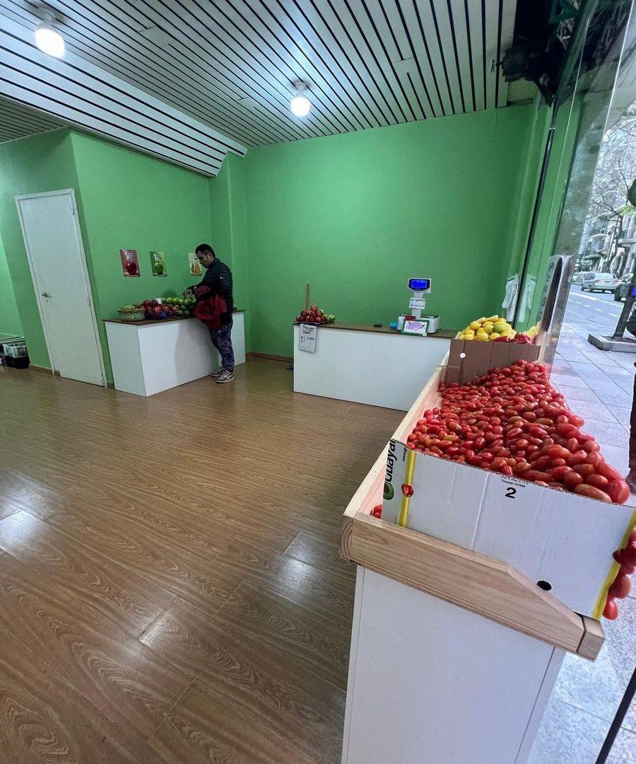 Foto de VENTA LOCAL CON RENTA APTO TODO RUBRO, imagen 1