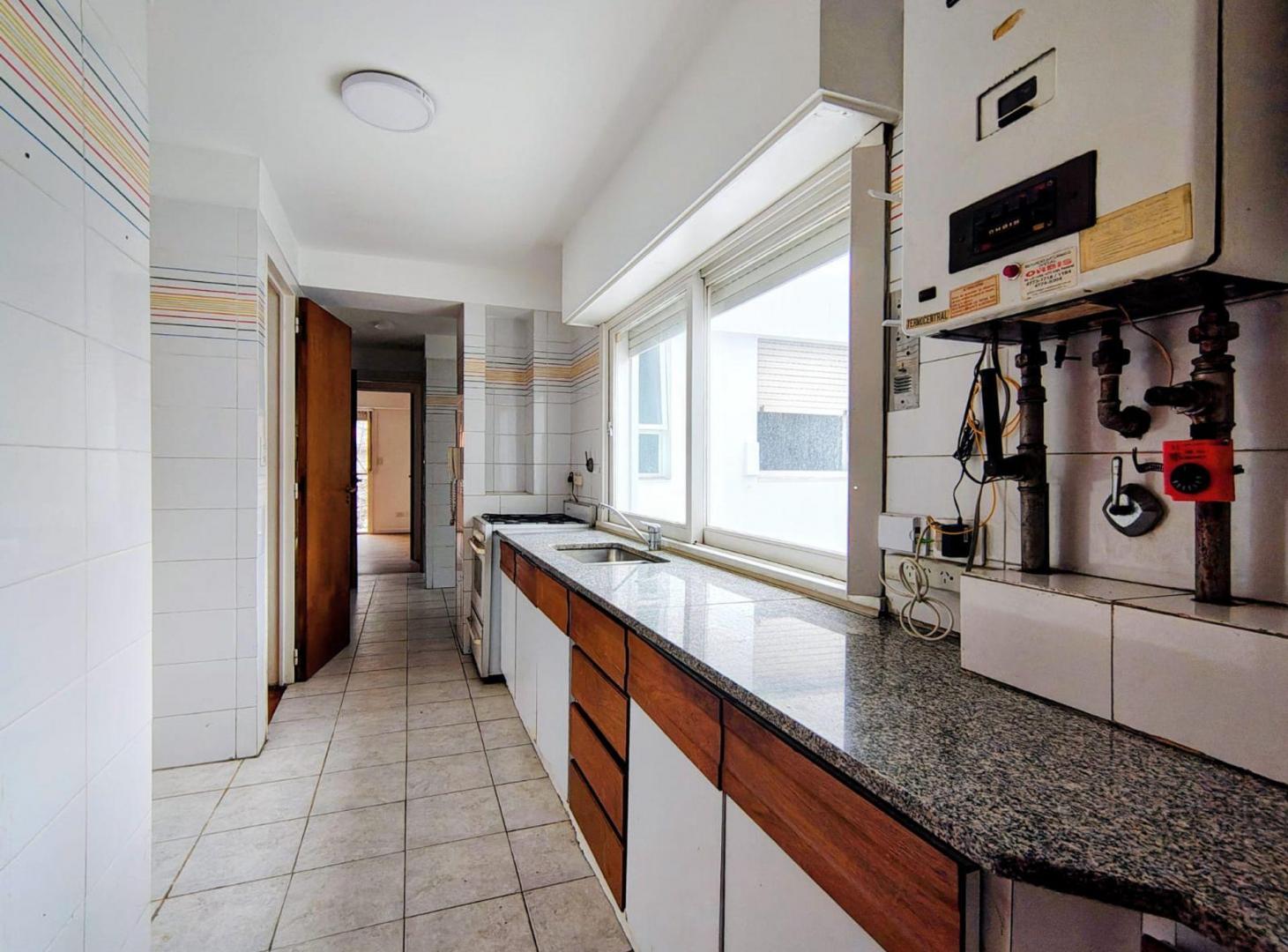 Foto de VENTA DEPARTAMENTO 4 AMBIENTES COCHERA BELGRANO, imagen 3