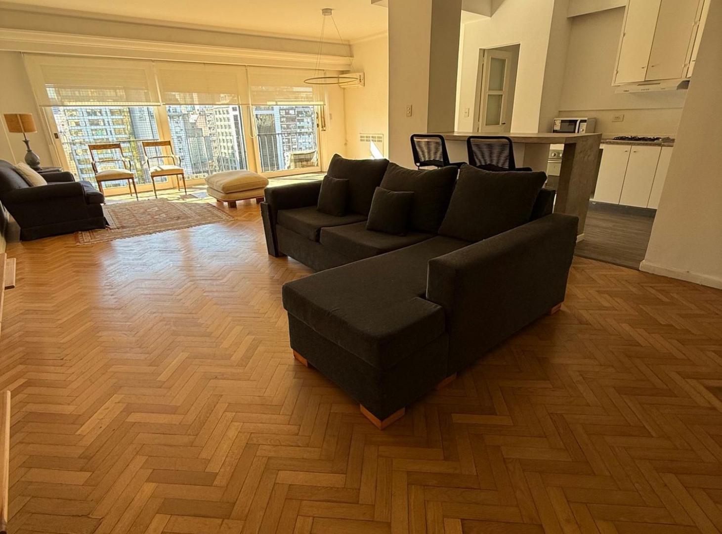 Foto de VENTA EXC DEPTO C/ VISTA ABIERTA A AV. 9 DE JULIO, imagen 5