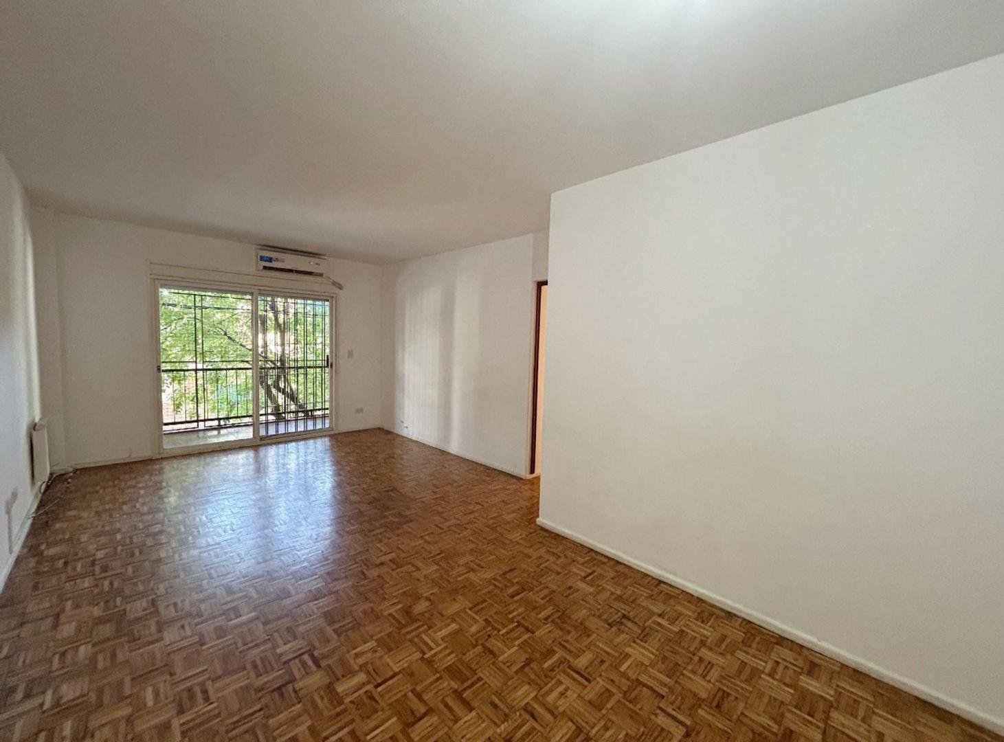 Foto de Venta Belgrano 4 amb con cochera y patio, imagen 3