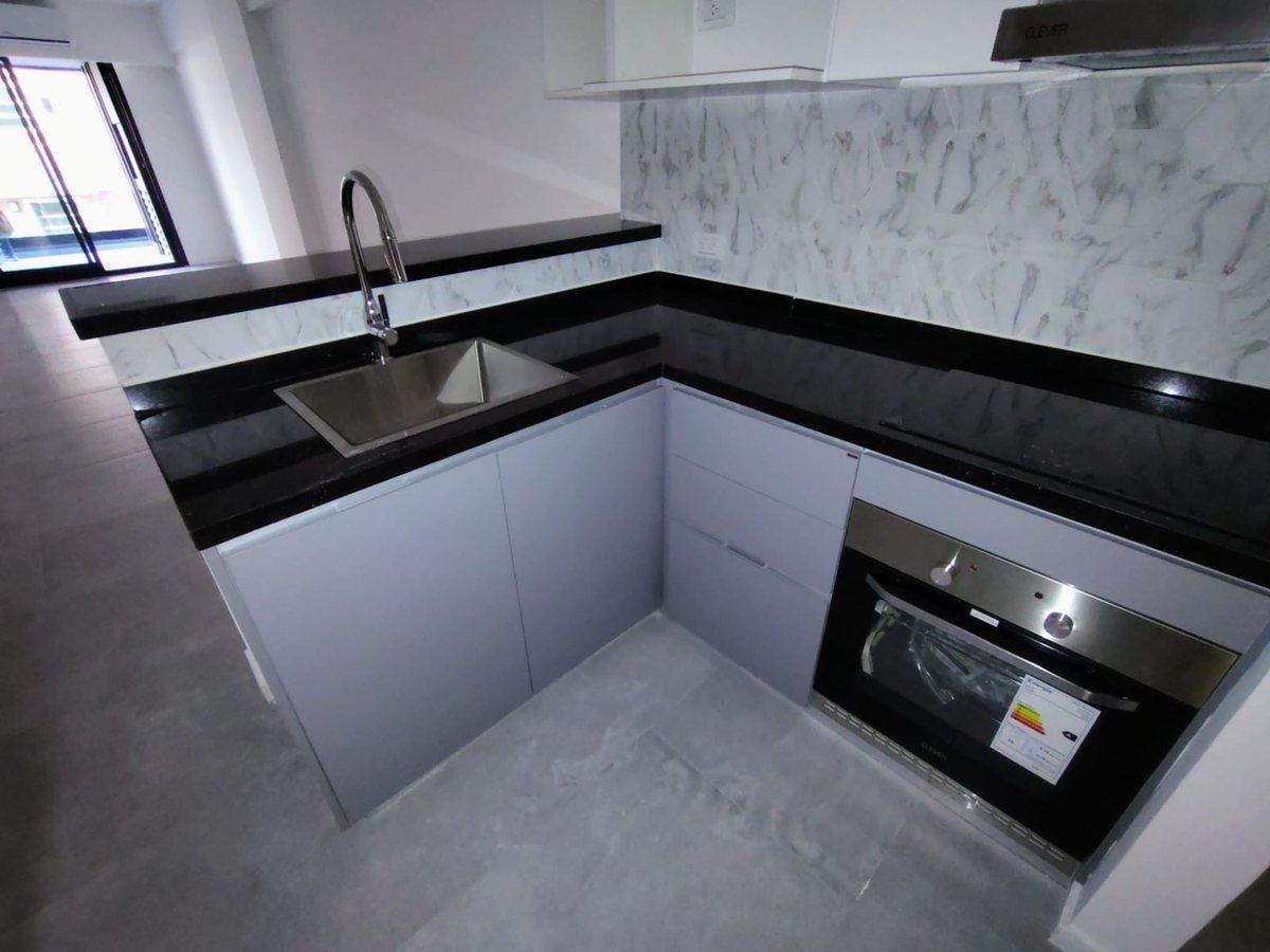 Foto de A ESTRENAR AMPLIO Y LUM 46 m2 BALCÓN C/ PARRILLA, imagen 2