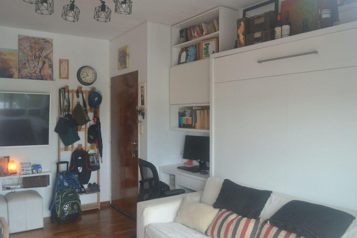 Foto de Piso alto de vista abierta 2 amb y balcon corrido, imagen 2
