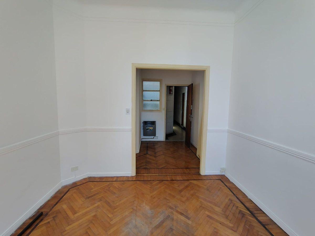 Foto de VENTA DEPTO 2/3 AMB CON TERRAZA APTO CREDITO, imagen 5