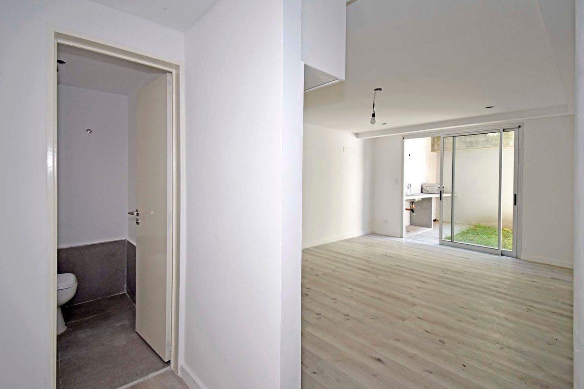 Foto de Alquiler duplex con jardin propio y cochera, imagen 5