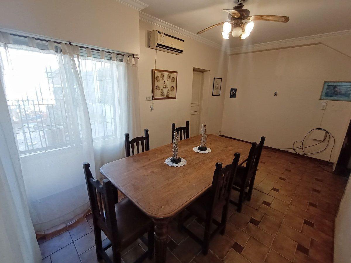 Foto de VENTA CASA 5 AMBIENTES AVELLANEDA SARANDI, imagen 2