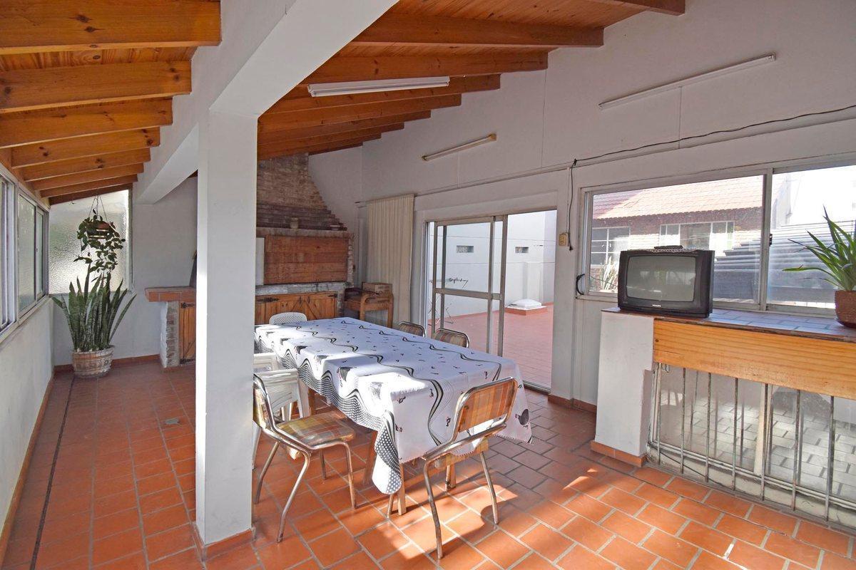 Foto de CASA LOTE PROPIO ( EX 3 DORM) RETASADO, imagen 3