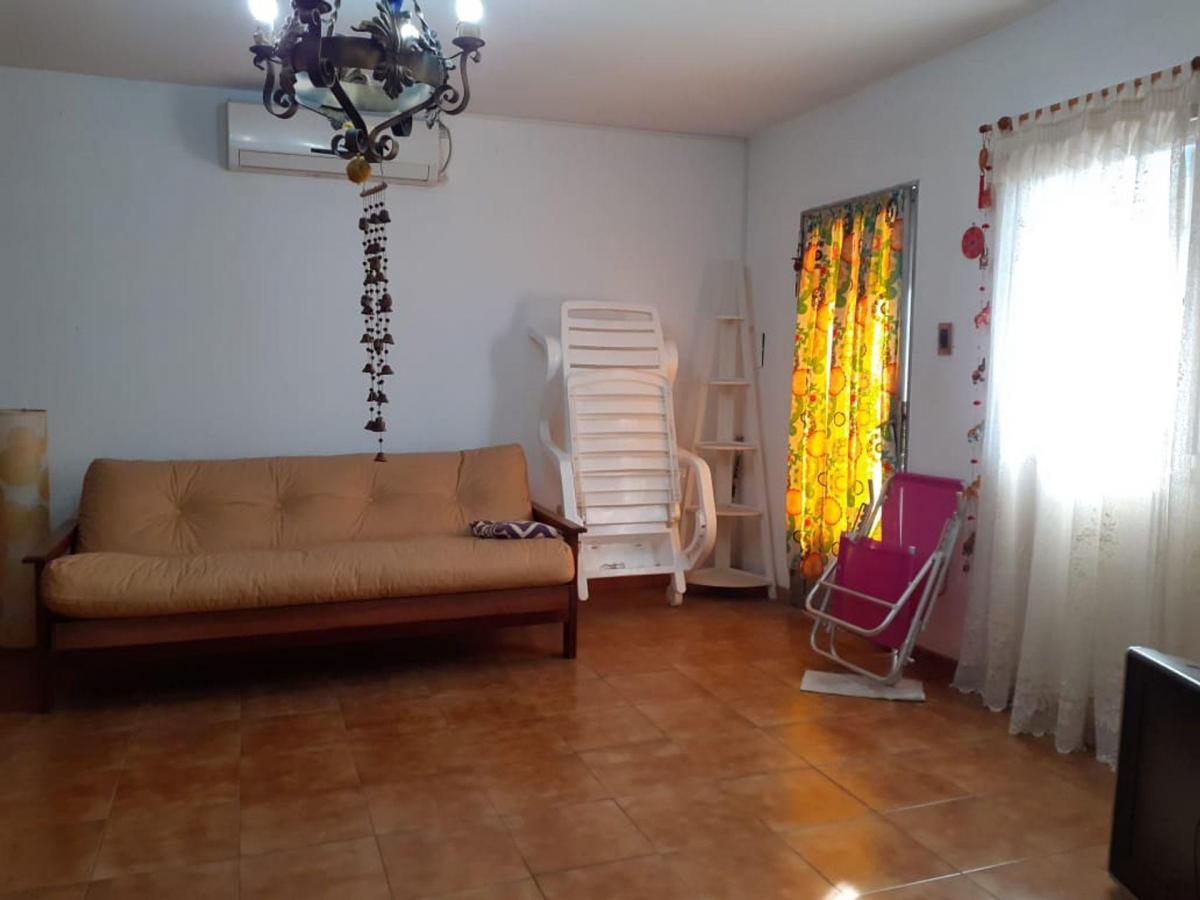 Casa Apta Dos Familias o Instituciones. Arroyito 4