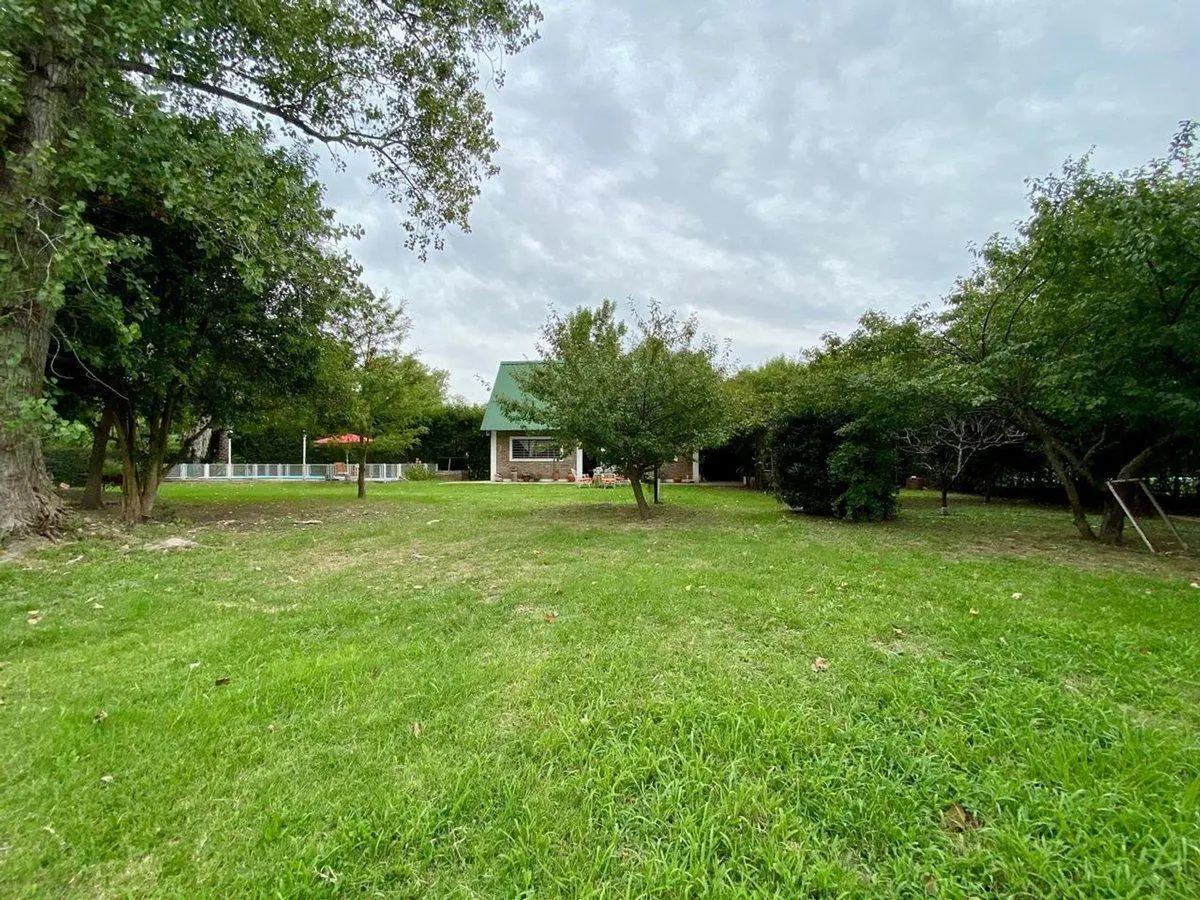 CASA VENTA BARRIO LOS PINOS ÁLVAREZ GRAN TERRENO 2