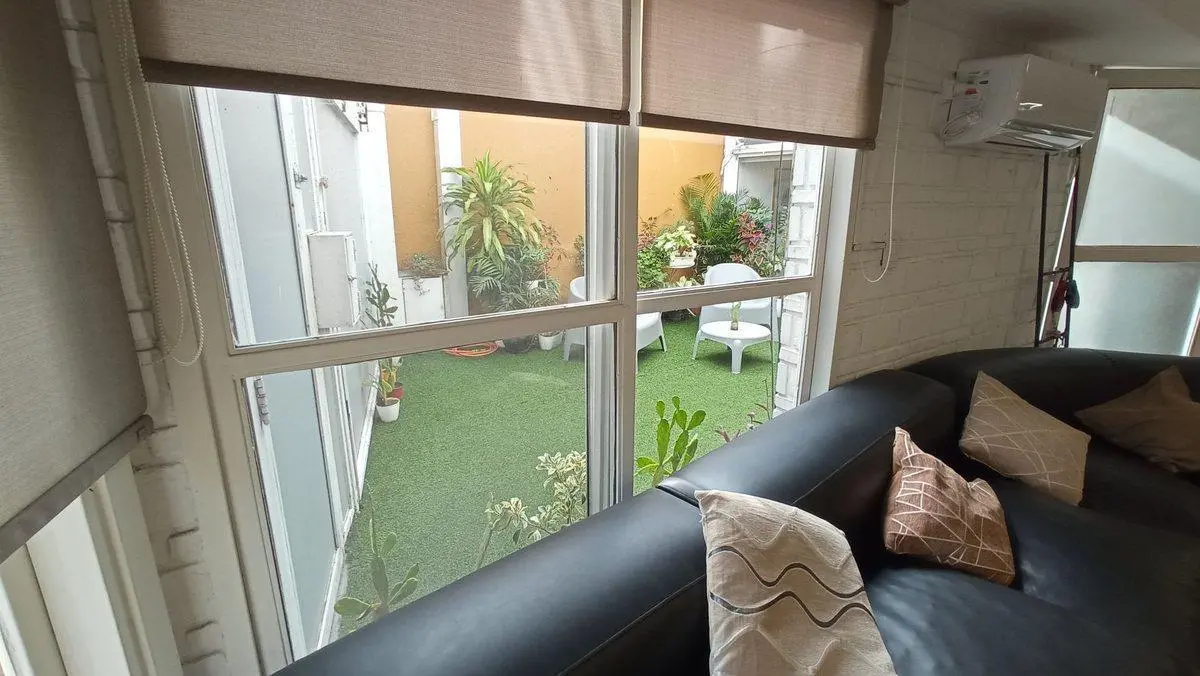 Casa en venta-Abasto 3 dormitorios y cochera. 4