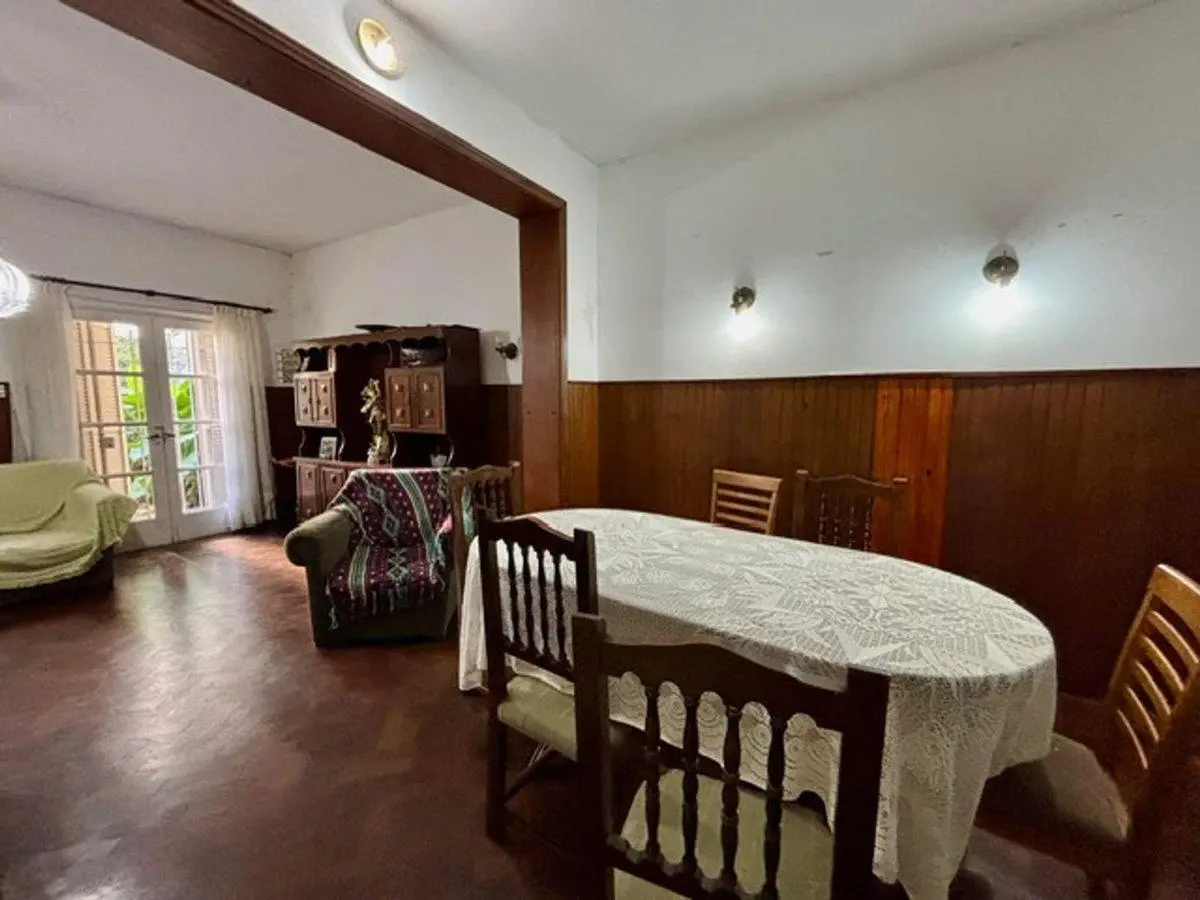 CASA EN VENTA CON POTENCIAL PARA CONSTRUCTORA 5