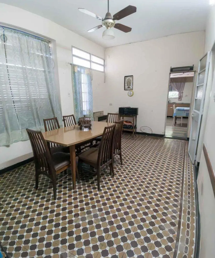 CASA EN VENTA AZCUENAGA 2