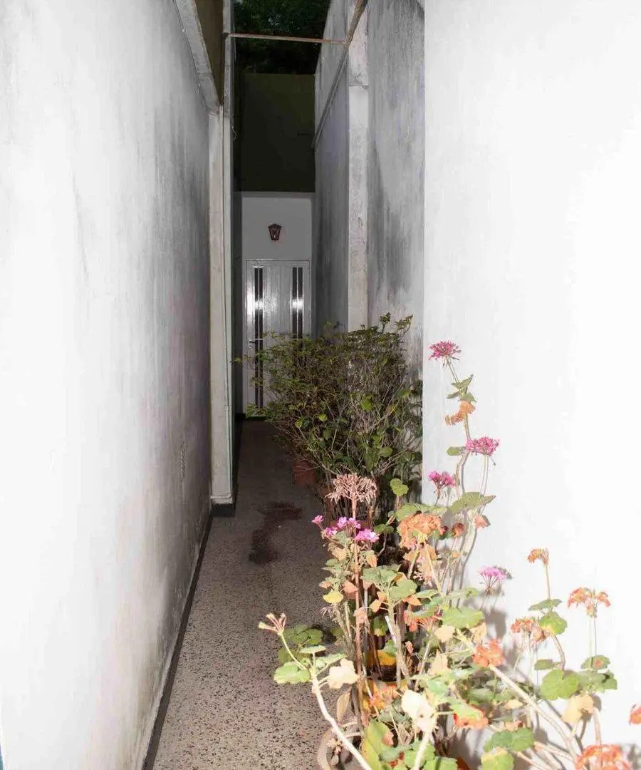 CASA EN VENTA AZCUENAGA - 3 DORMIS, PATIO, COCHERA 2