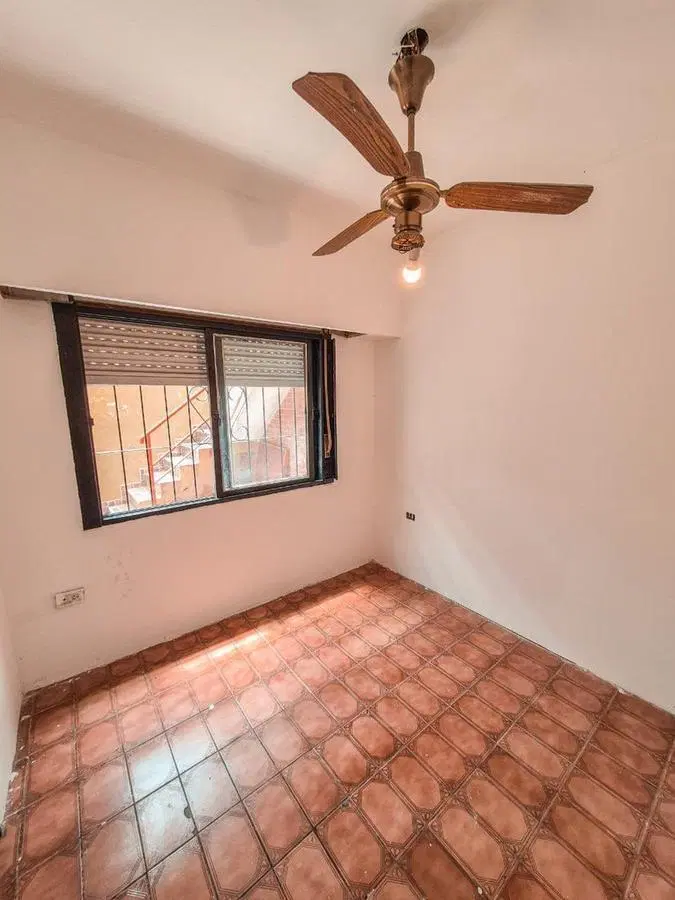 VENTA | PERMUTA - CASA AL FRENTE 3 DORMITORIOS CON BALCÓN, PATIO Y QUINCHO 3