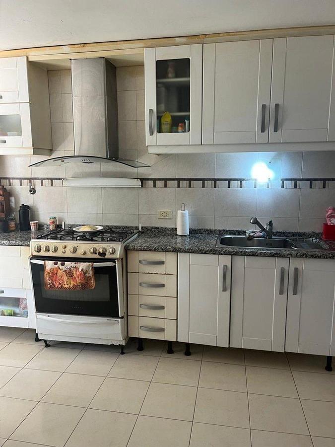 Foto de CASA EN VENTA ZONA RESIDENCIAL BLAS PARERA 586, imagen 4