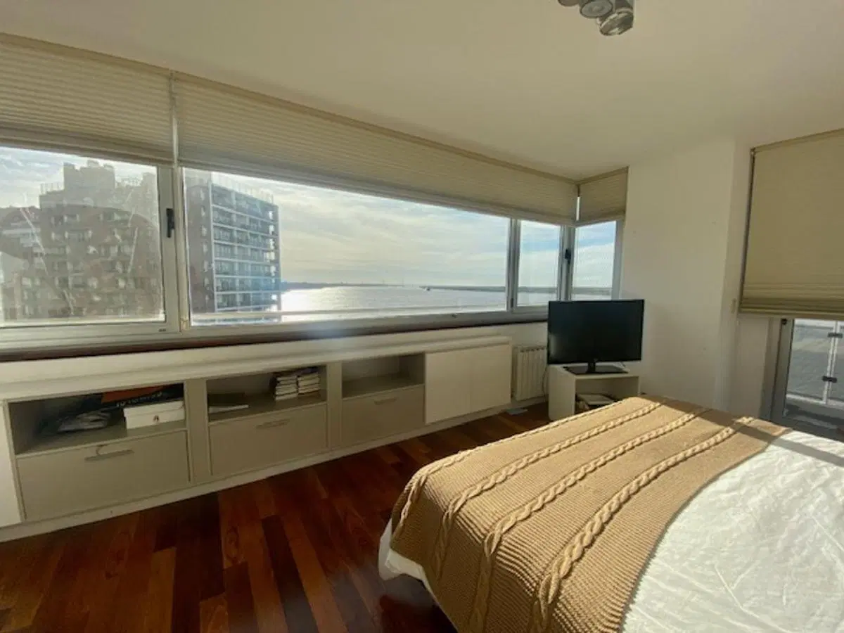 DEPARTAMENTO VENTA 3 DORMITORIOS VISTA AL RIO 3