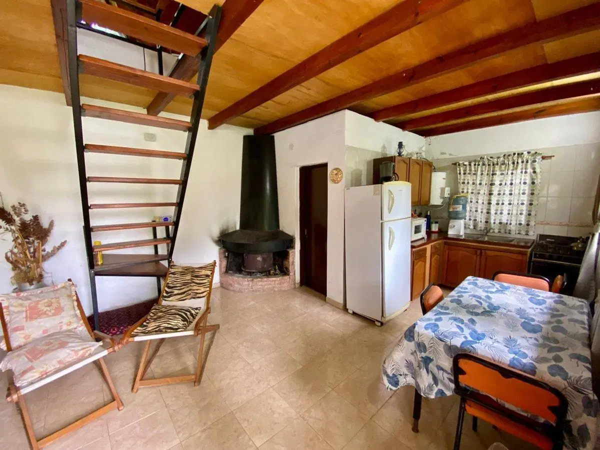 CASA VENTA BARRIO LOS PINOS ÁLVAREZ GRAN TERRENO 2