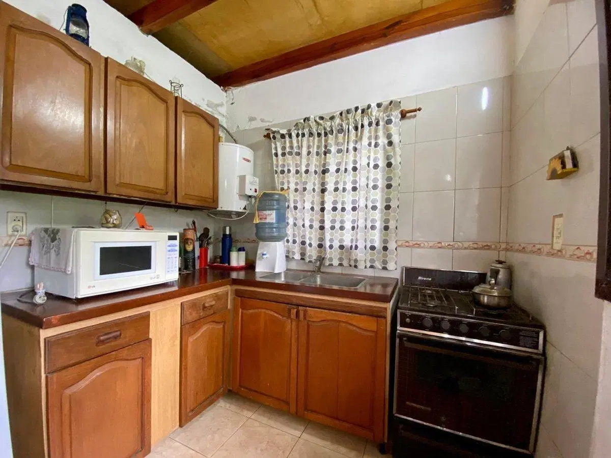 CASA VENTA BARRIO LOS PINOS ÁLVAREZ GRAN TERRENO 1