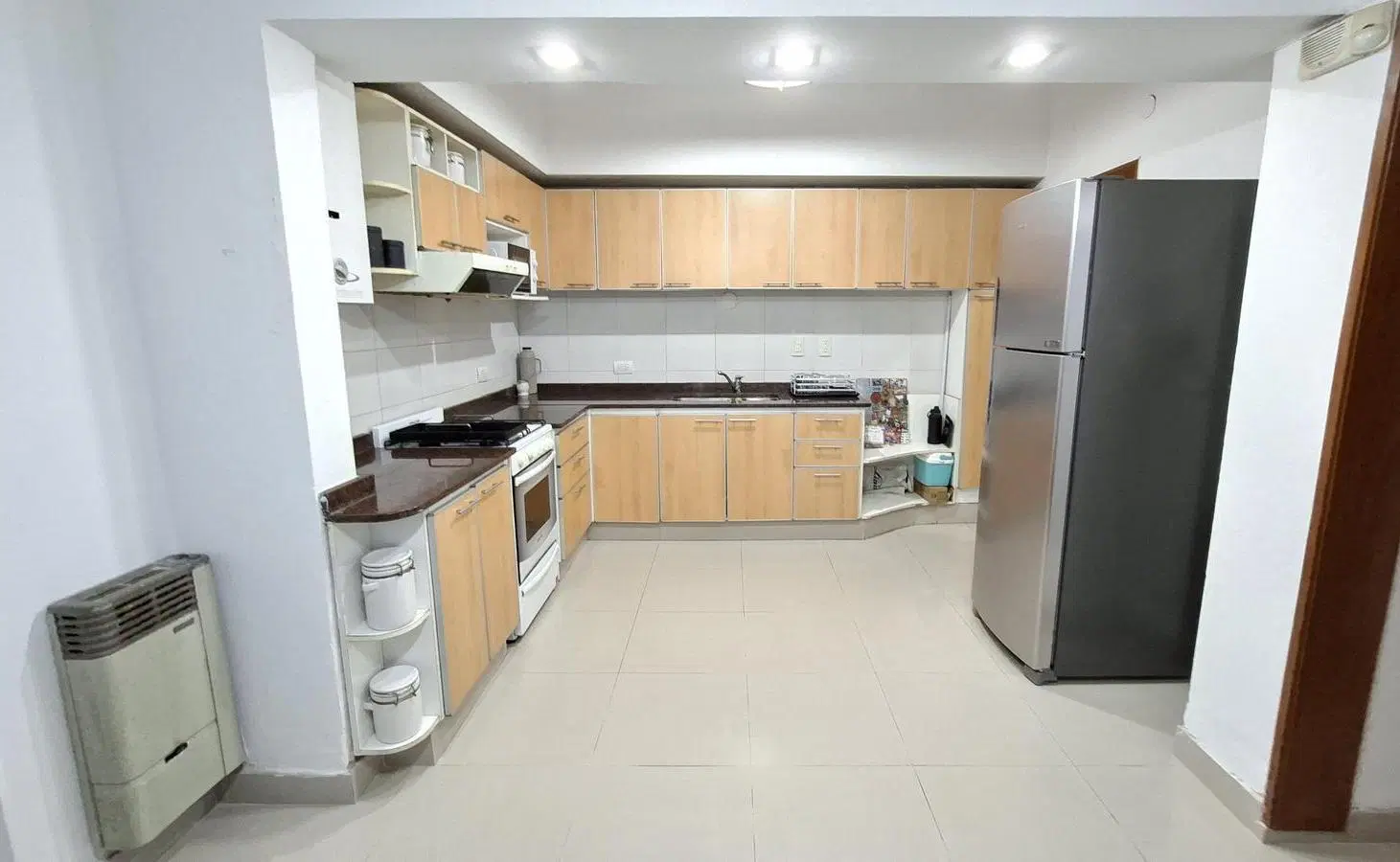 Venta casa 3 dormitorios cochera 4
