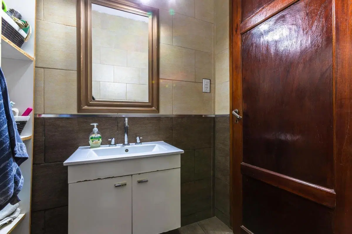 Venta casa 3 dormitorios en España y Hosipitales 4
