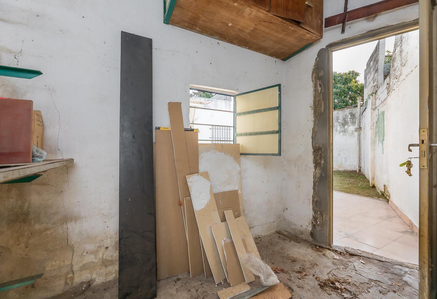 Foto de VENTA CASA PARQUE CASADO DOS DORMITORIOS COCHERA Y PATIO, imagen 5
