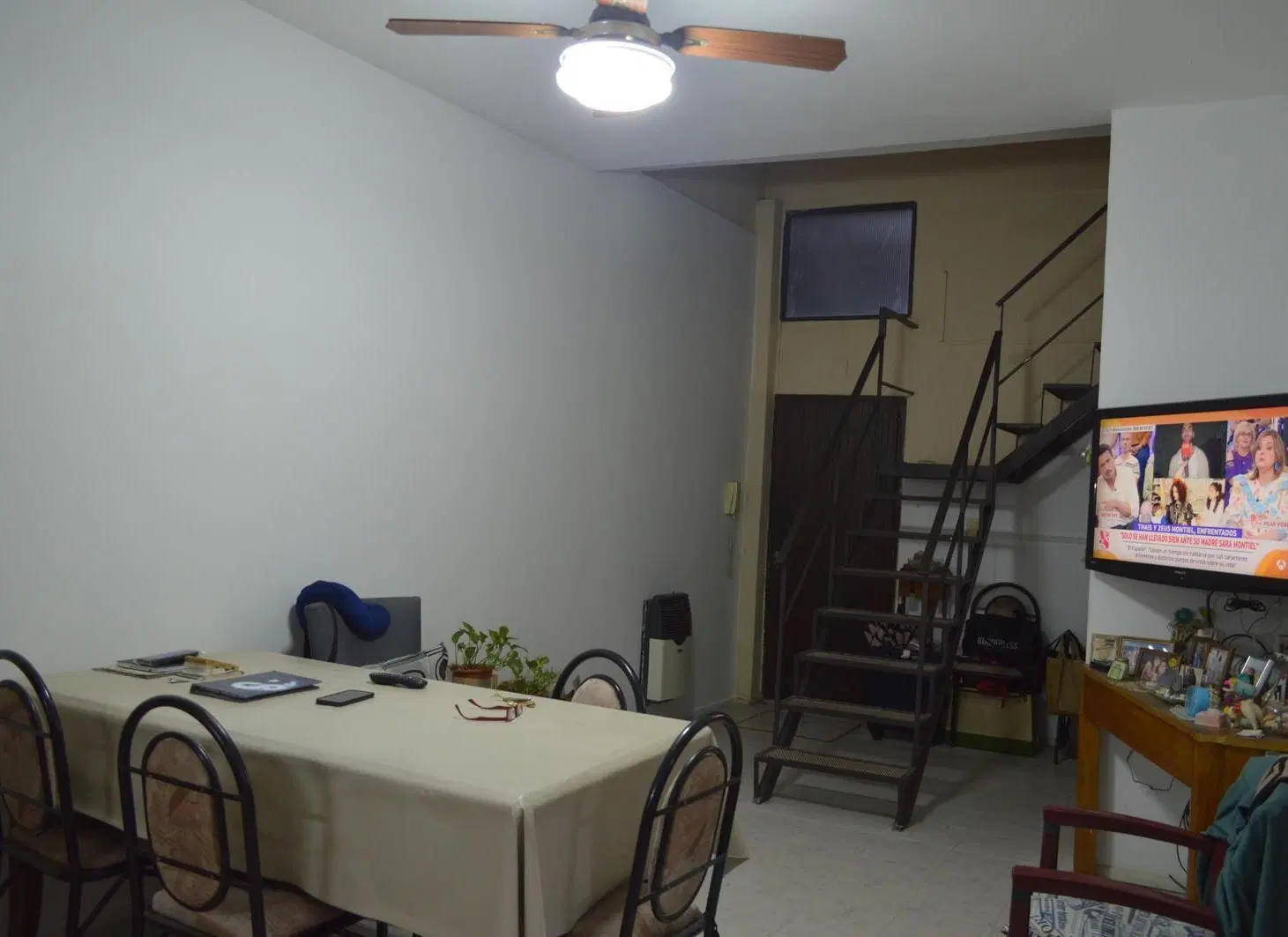 VENTA CASA EN ZONA SUR. DOS DORMITORIOS Y COMODÍN 3