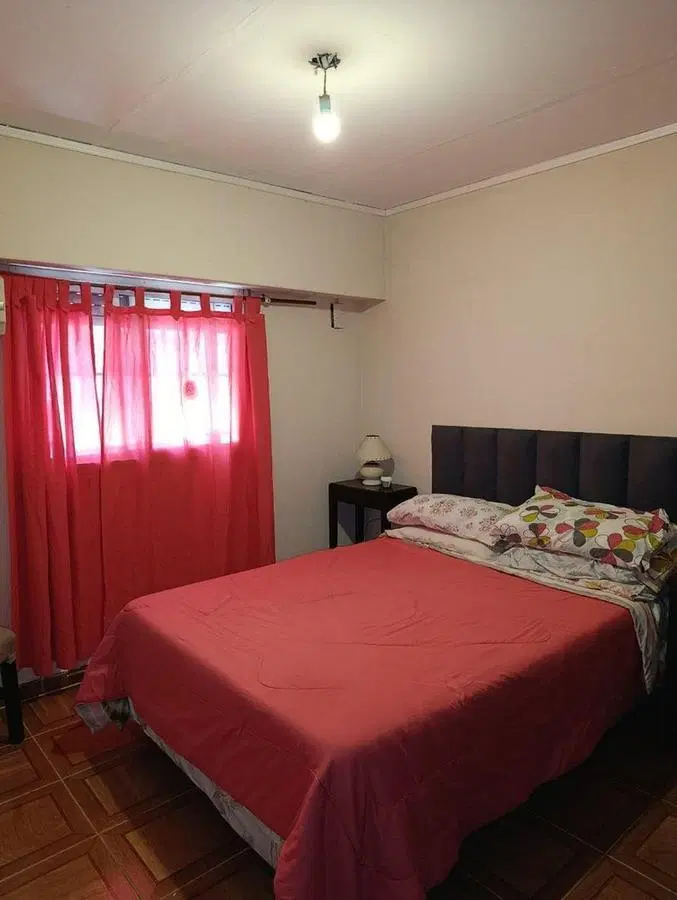 CASA VENTA 3 DORMITORIOS - B° ACINDAR 2