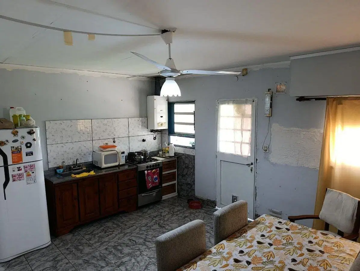 CASA VENTA 3 DORMITORIOS - B° ACINDAR 8