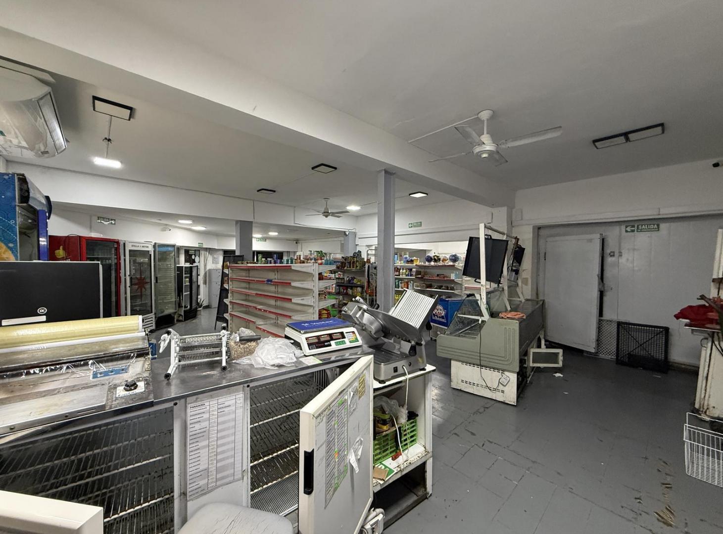 Foto de ALQUILER LOCAL COMERCIAL IDEAL AUTOSERVICIO, imagen 2
