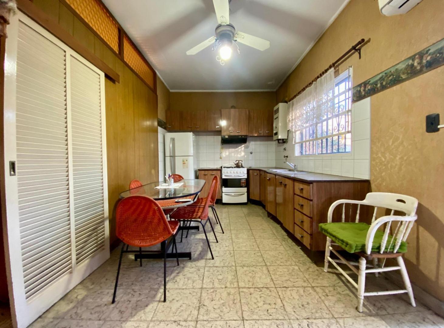 Foto de Casa en alquiler en Rosario barrio Azcuenaga, imagen 5