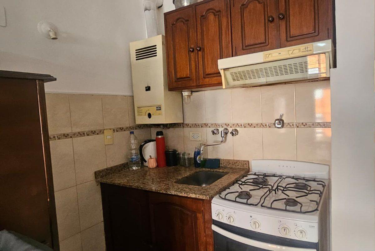 Foto de VENTA DEPARTAMENTO SEMI PISO 1 DORMITORIO CON BALCÓN, imagen 4