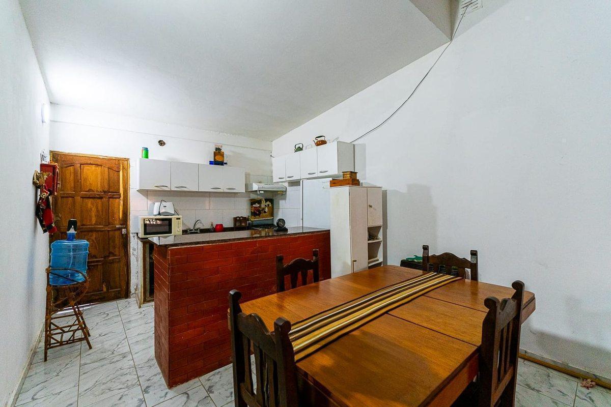 Foto de CASA EN VENTA -PÉREZ- DOS DORMITORIOS Y COCHERA, imagen 4