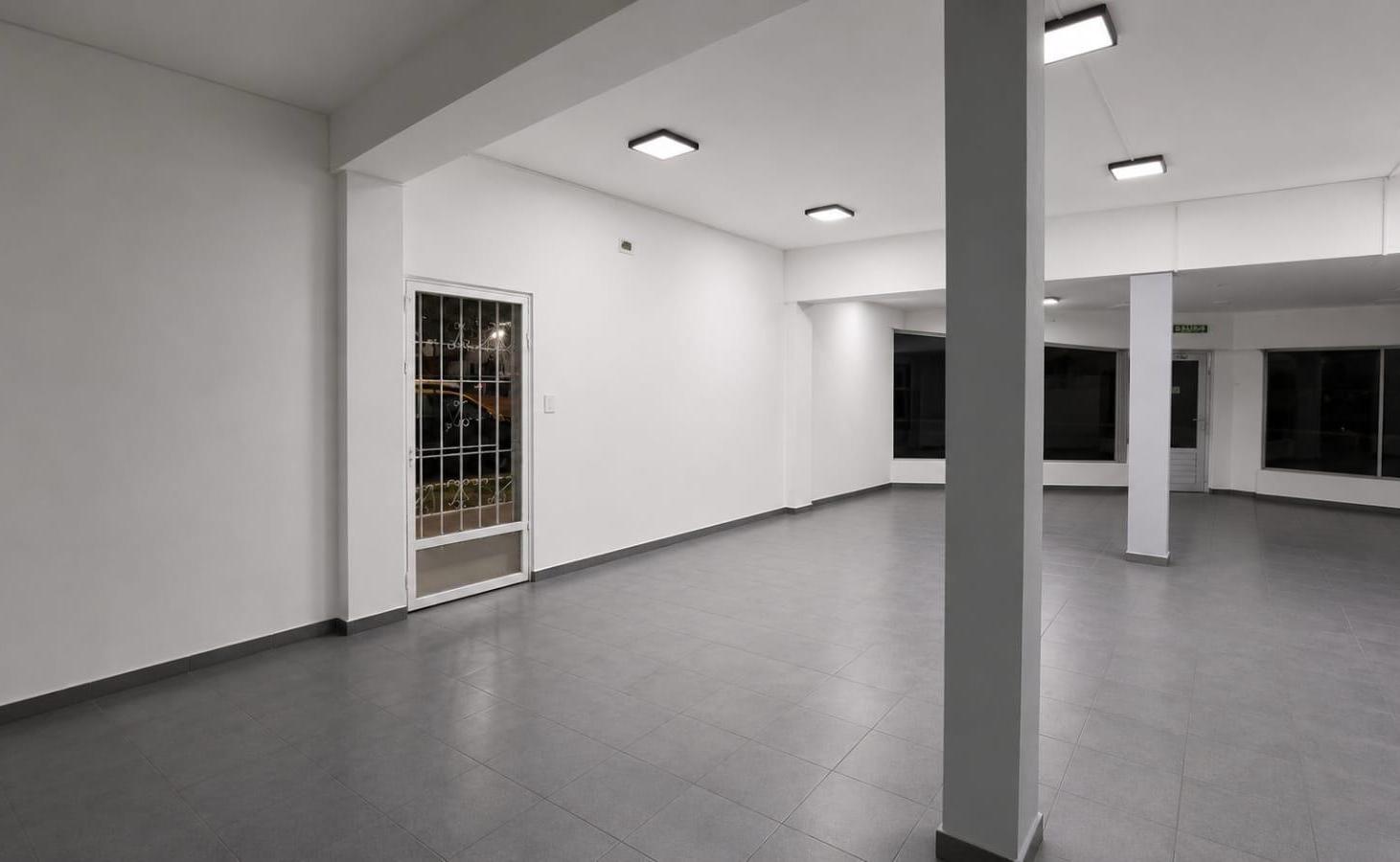 Foto de ALQUILER LOCAL COMERCIAL IDEAL AUTOSERVICIO, imagen 2