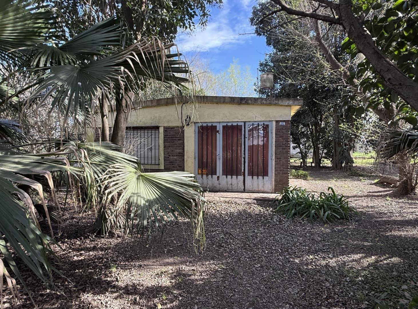 Foto de CASA VENTA RICARDONE CON TERRENO Y ARBOLEDA SOBRE RUTA, imagen 2
