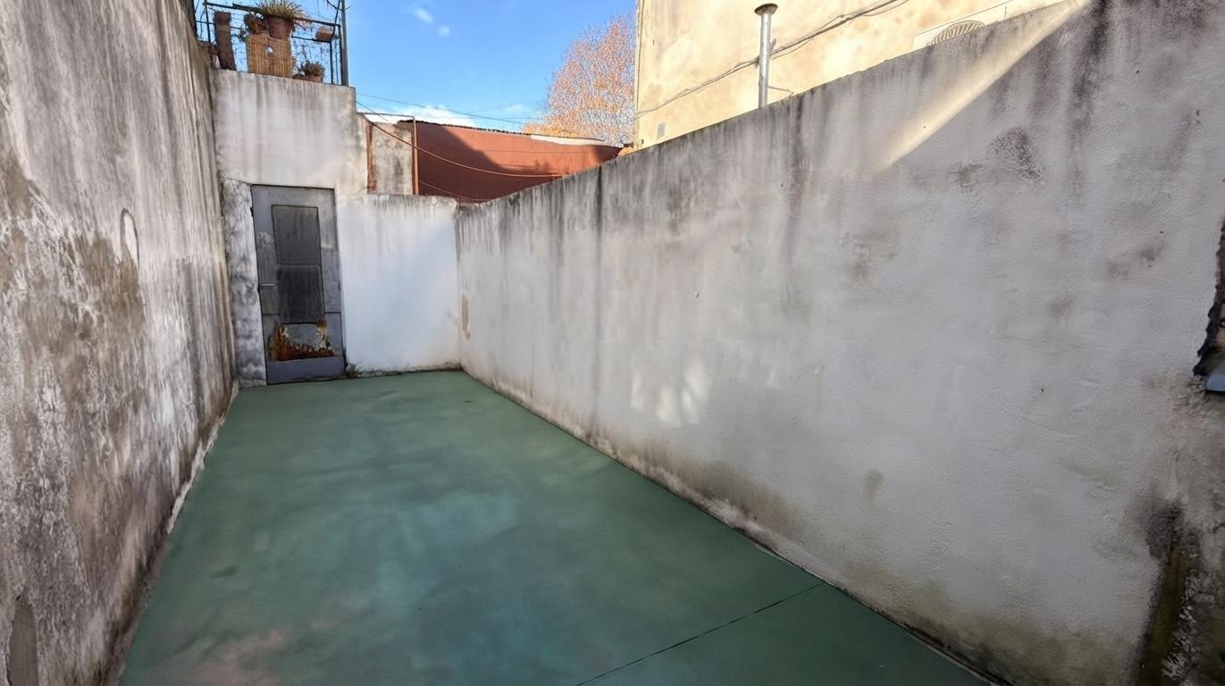 Foto de VENTA CASA DE 1 DORMITORIO EN ZONA SUR, imagen 2