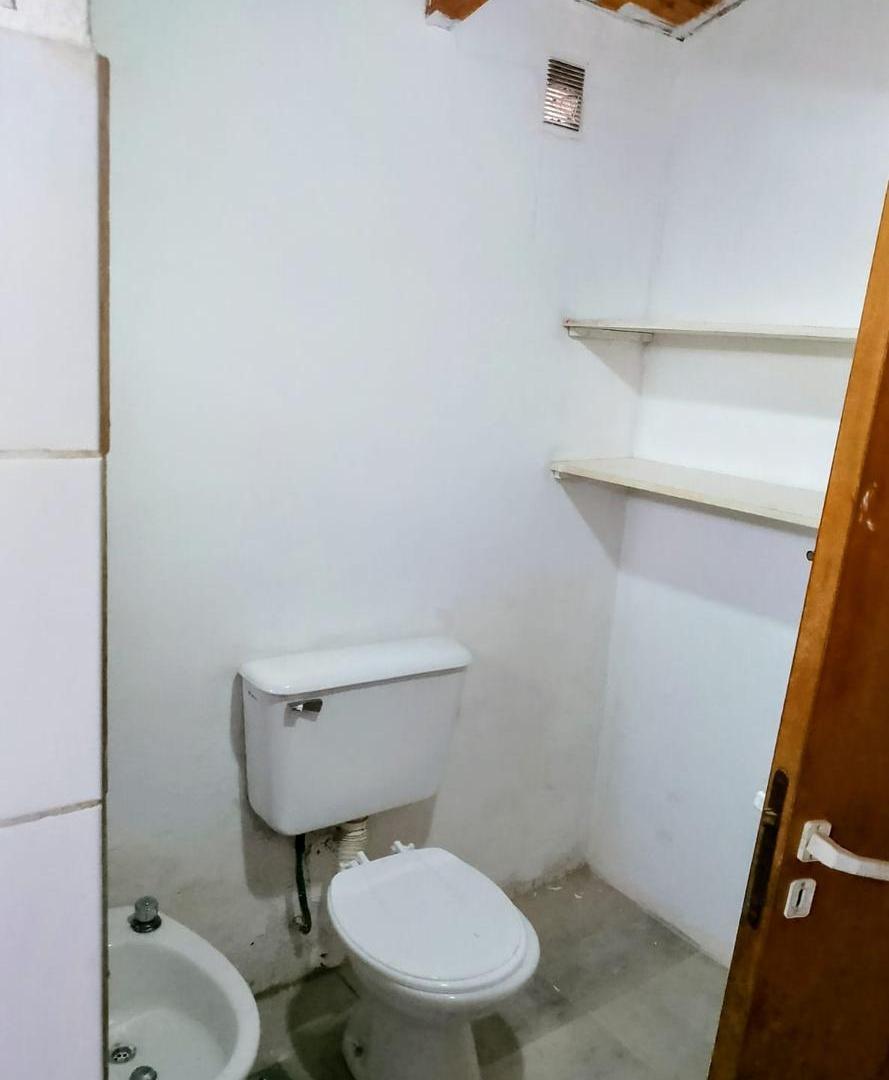 Foto de VENTA CASA DE 1 DORMITORIO EN ZONA SUR, imagen 4