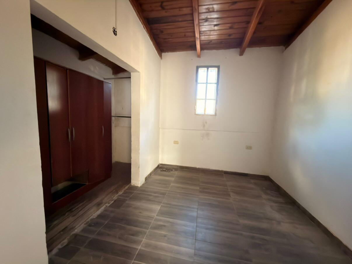 Foto de VENTA CASA DE 1 DORMITORIO EN ZONA SUR, imagen 5