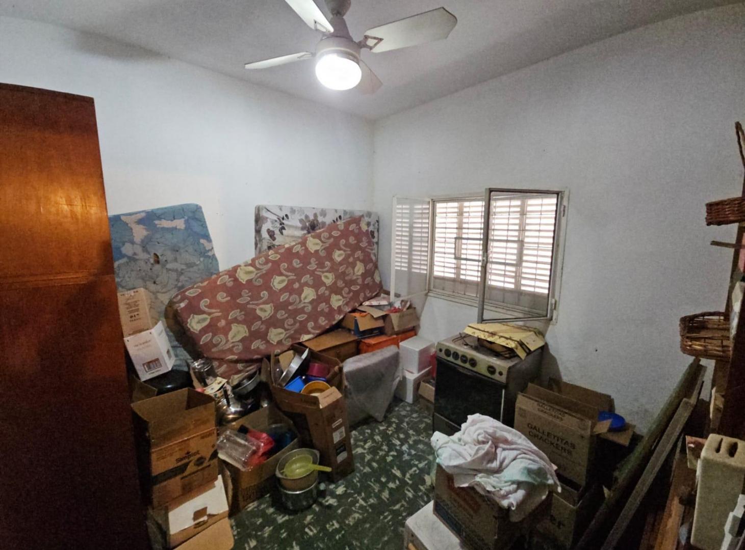 Foto de VENTA CASA INTERNA DE DOS DORMITORIOS COCHERA Y PATIO VERDE CON PILETA, imagen 3