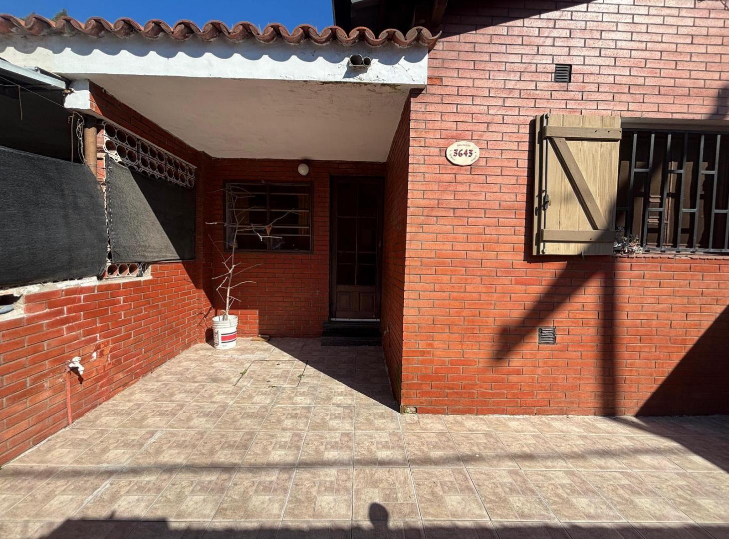 Foto de Casa + departamento en Barrio Acindar, Rosario, imagen 1