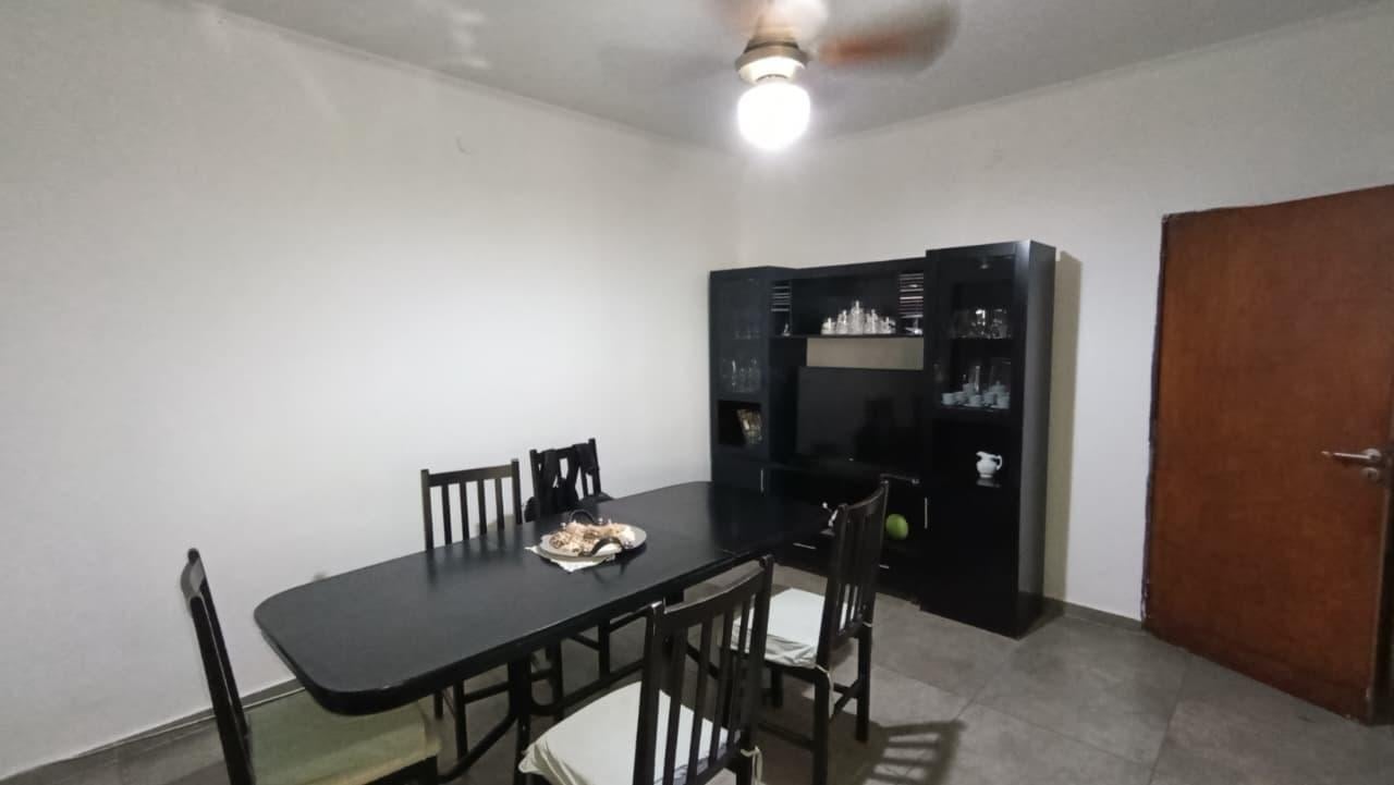 Foto de Venta casa 3 dormitorios, cochera, patio, jardín y pileta en VGG, imagen 3