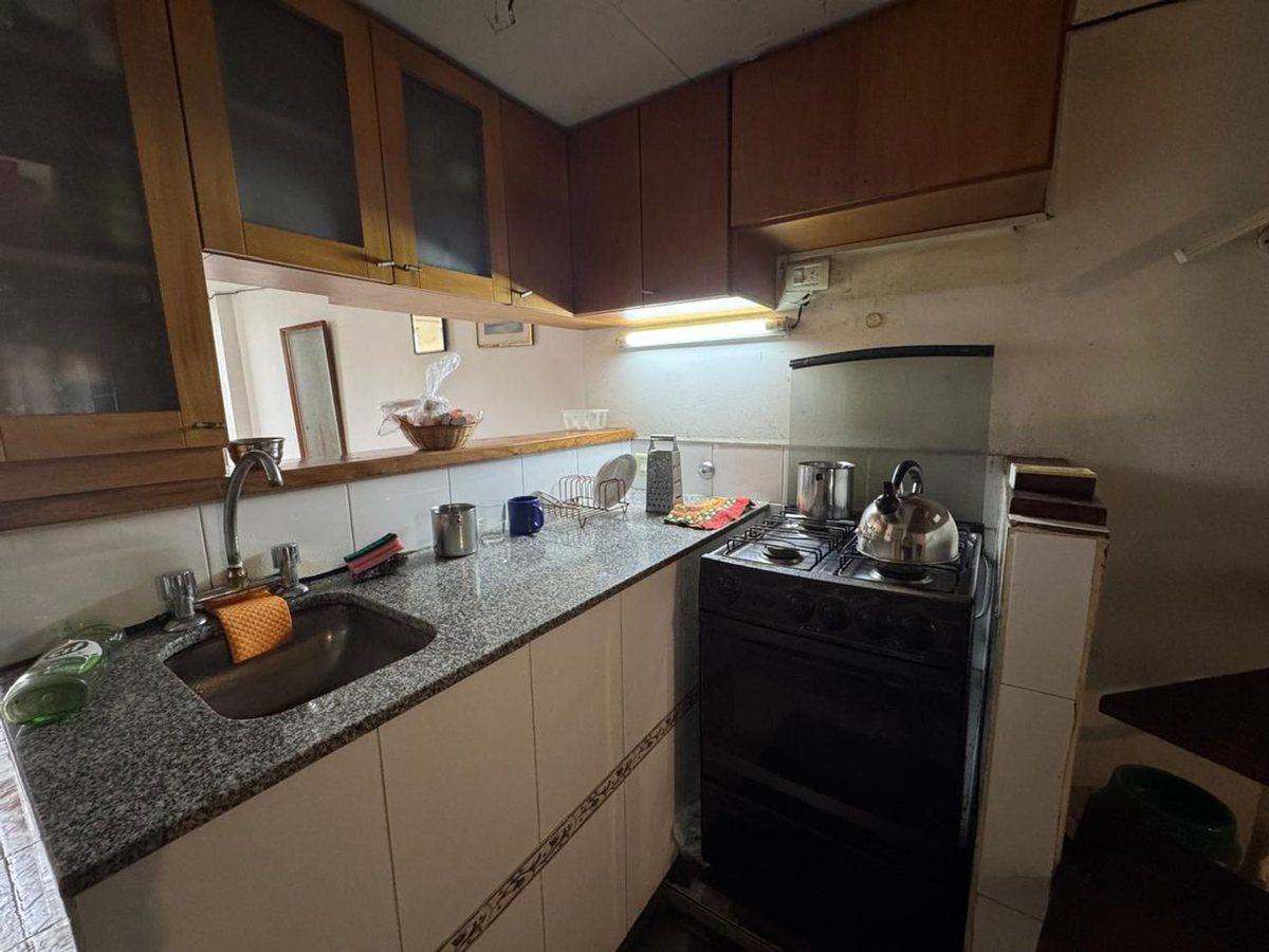 Foto de VENTA CASA TRIPLEX CON PATIO Y PARRILLERO, imagen 3